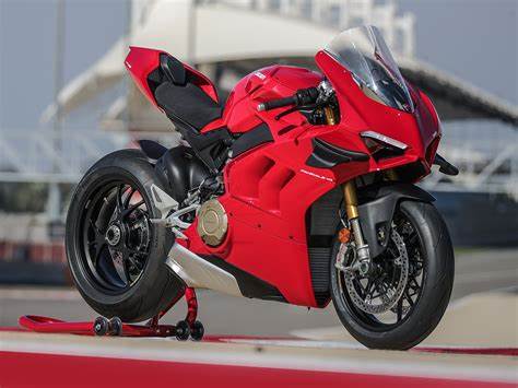 ducati panigale v4